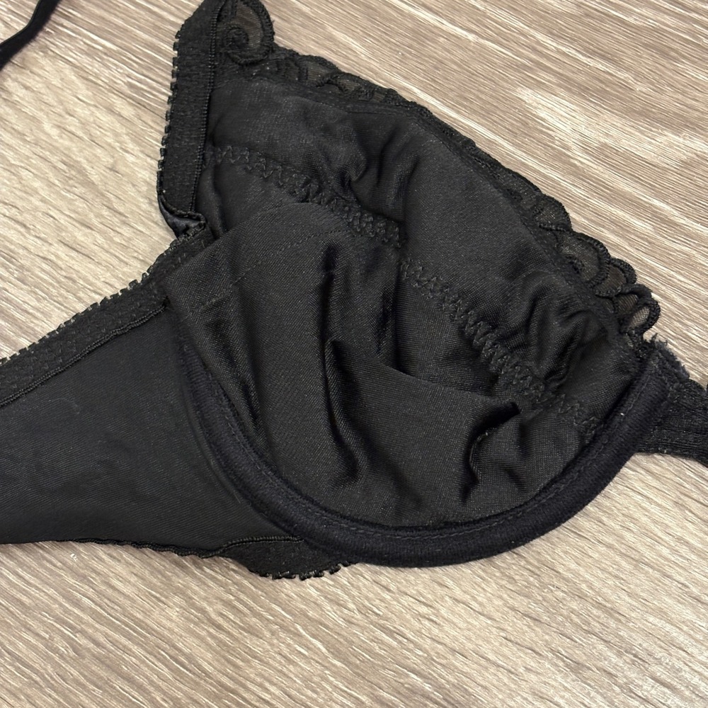 VTG 00s Victoria's Secret Black Velvet Embroidered Lace Demi Underwire Bra 36 - Picture 8 of 11